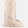 Botas altas blancas de pelo sintético Icon Yeti de Jacquemus + Moon Boot