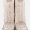 Botas altas blancas de pelo sintético Icon Yeti de Jacquemus + Moon Boot