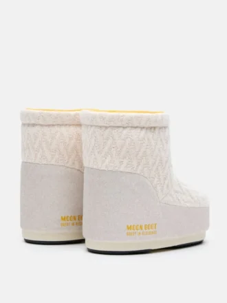 Botas Moon Boot X Guest in Residence Icon Low sin cordones en tejido de punto color arena