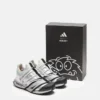 Zapatillas bajas Adidas X Moon Boot Ultraboost 1.0 en plata mate Zapatillas bajas Adidas X Moon Boot Ultraboost 1.0 en plata mate